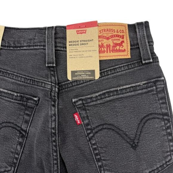 NWT LEVI'S Women's Wedgie High Rise Straight Leg Jeans Sz 24 Destruction Washed - Picture 9 of 10
